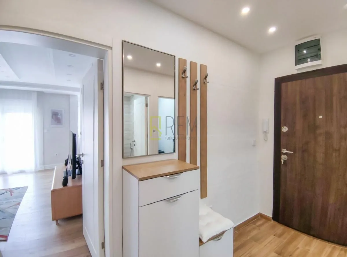 Rent, two bedroom apartment, 82m², Centar, Podgorica