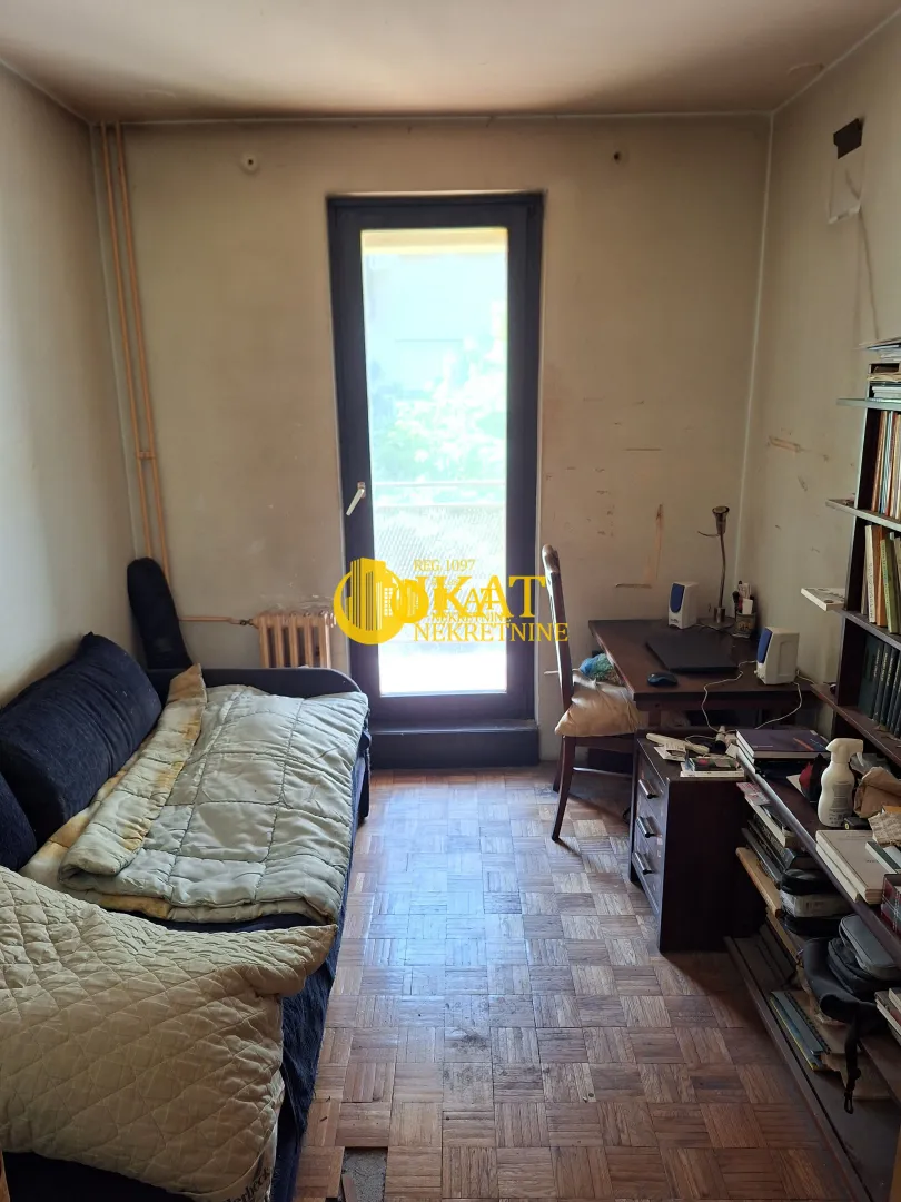 Prodaja, dvosoban stan, 74m², Crveni Krst, Beograd