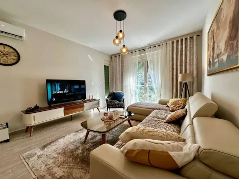 Rent, one bedroom apartment, 57m², Bečići, Budva - image 3