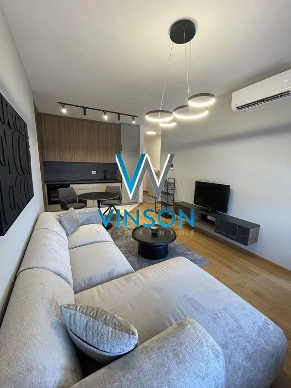 Izdavanje, jednosoban stan, 40m², Centar, Novi Sad