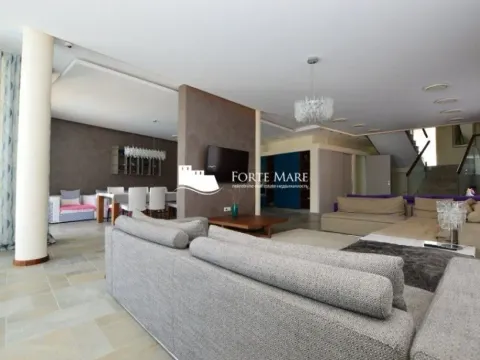 Prodaja, kuća, 285m², Njivice, Herceg Novi - image 7