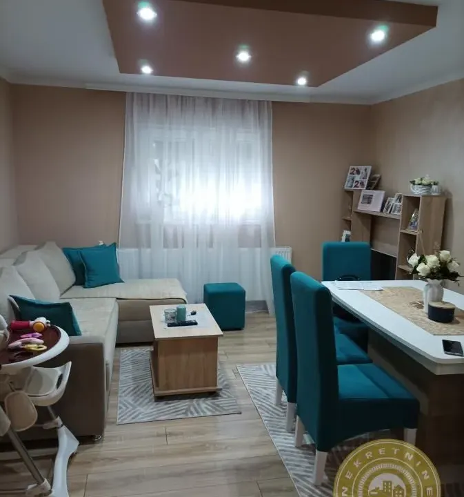 Prodaja, kuća, 170m², Beočin, Srbija