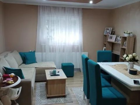 Sale, house, 170m², Beočin, Srbija