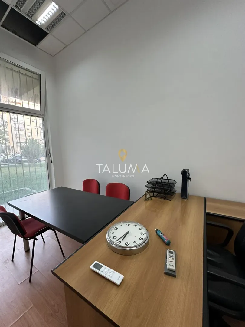 Rent, office space, 28m², Stari Aerodrom, Podgorica