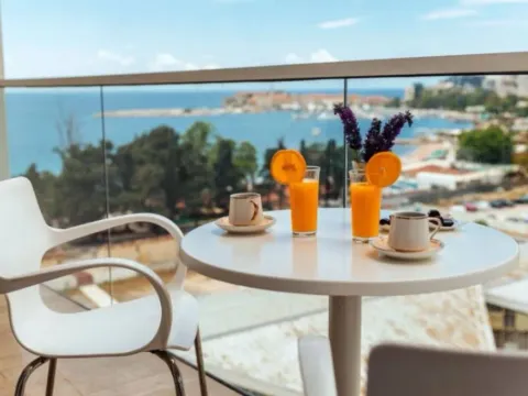 Izdavanje, jednosoban stan, 56m², Budva, Crna Gora