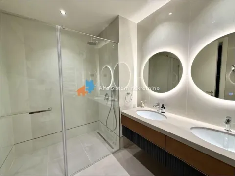 Izdavanje, četvorosoban stan, 110m², Savski Venac, Beograd - image 12