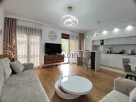 Izdavanje, jednosoban stan, 51m², Luštica, Tivat - image 1