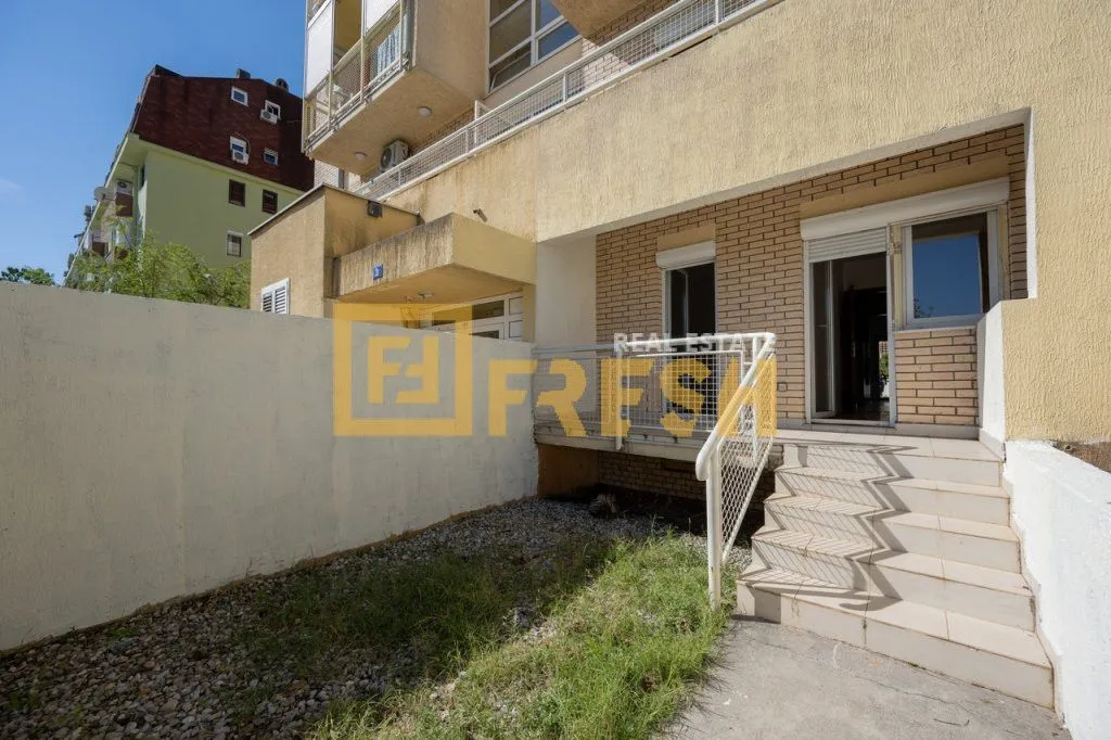 Sale, two bedroom apartment, 84m², Stari Aerodrom, Podgorica