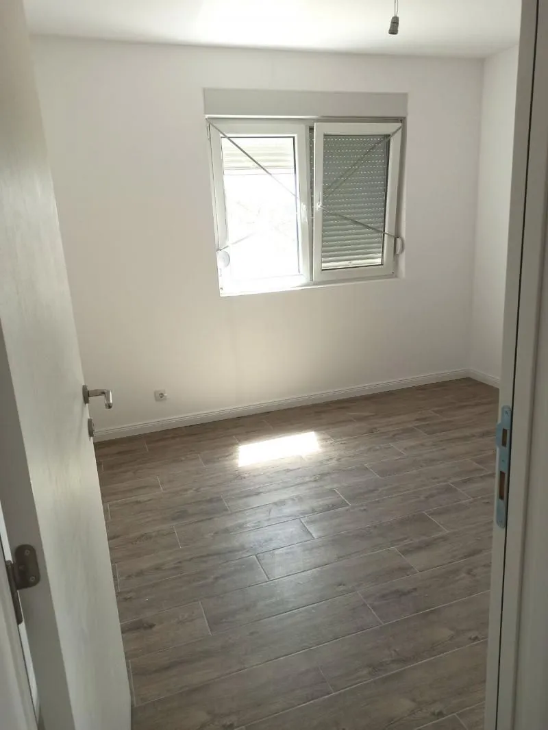 Sale, three bedroom apartment, 70m², Zemun Sve Podlokacije, Beograd