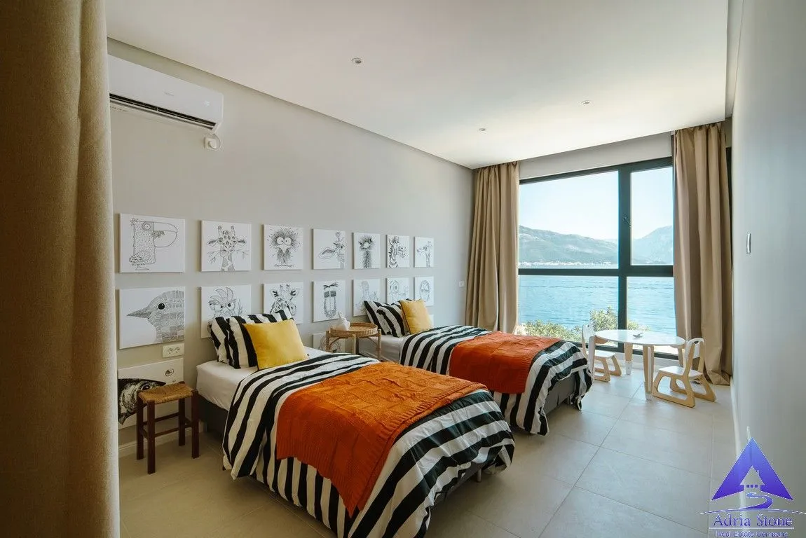 Prodaja, kuća, 200m², Krašići, Tivat