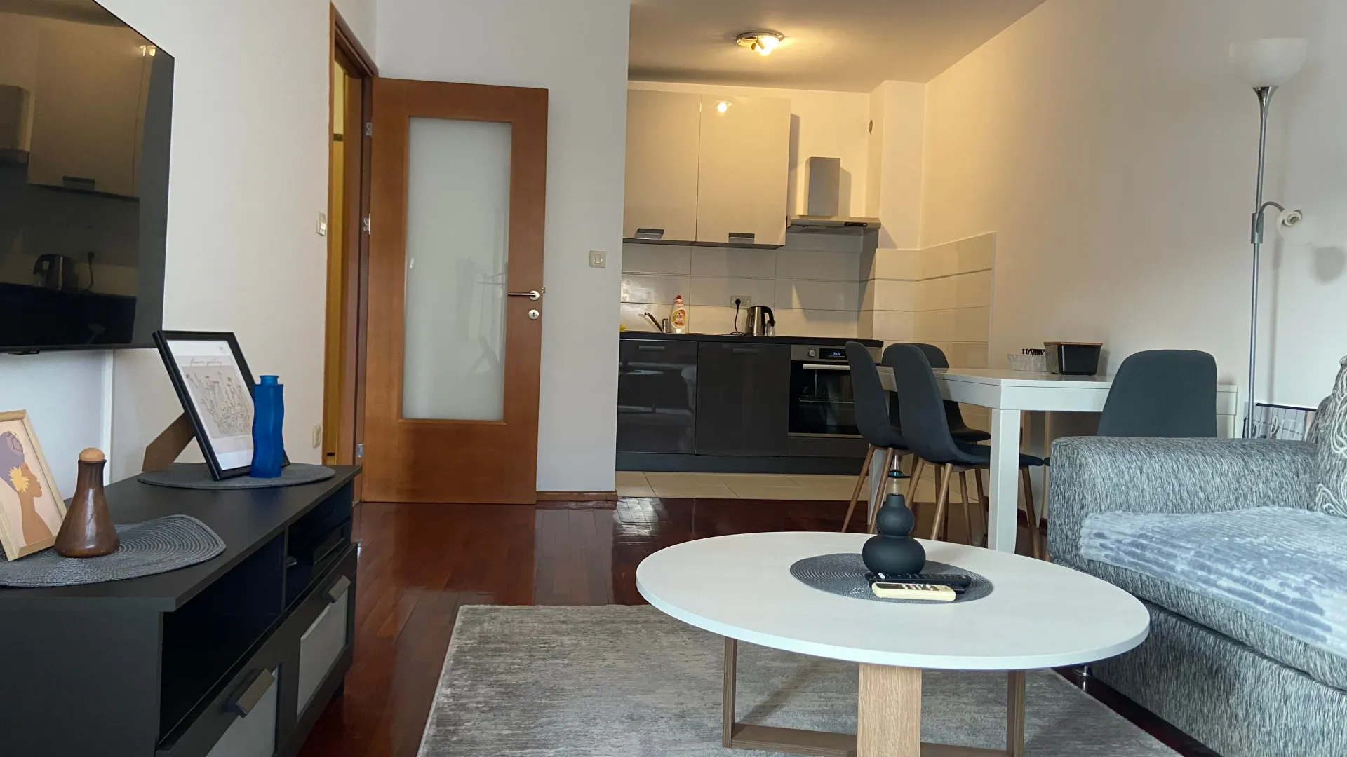 Rent, one bedroom apartment, 47m², Stari Aerodrom, Podgorica