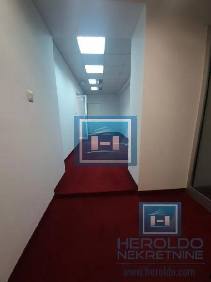 Rent, office space, 171m², Centar, Jagodina