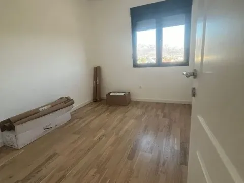 Prodaja, trosoban stan, 90m², Gorica C, Podgorica - image 8