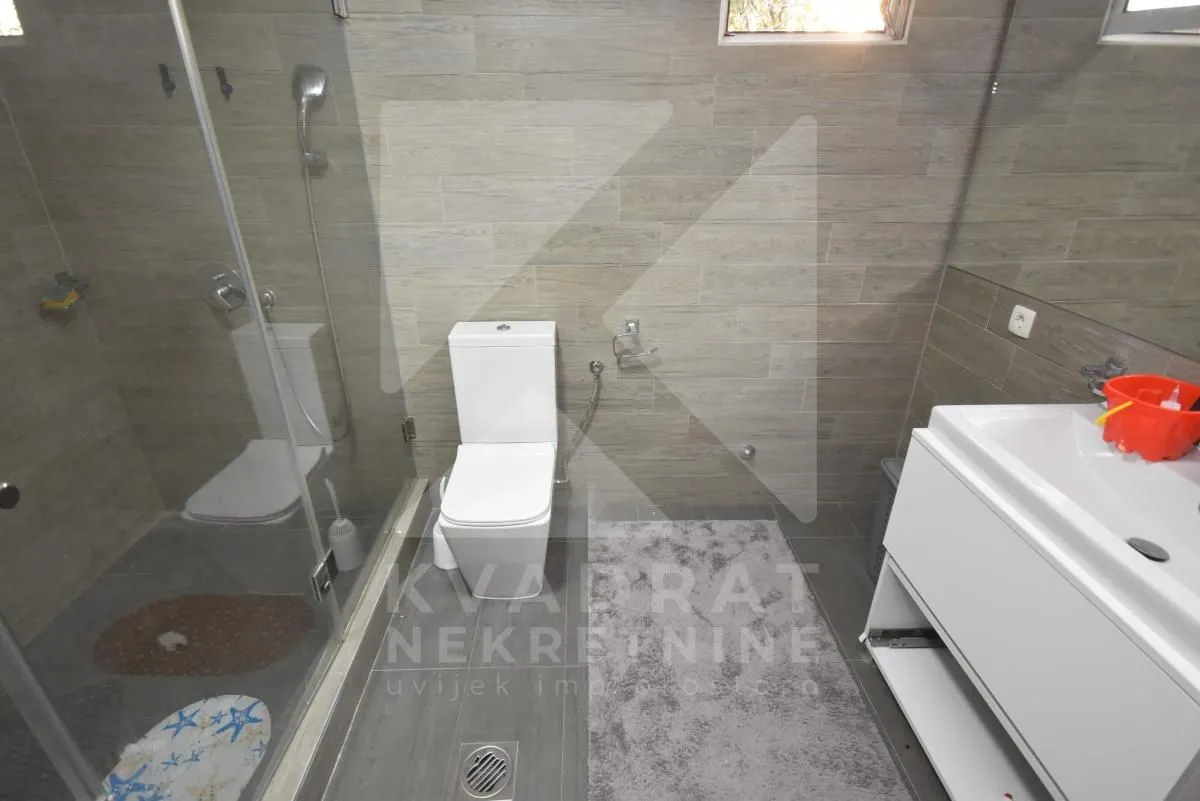 Prodaja, kuća, 182m², Donja Gorica, Podgorica