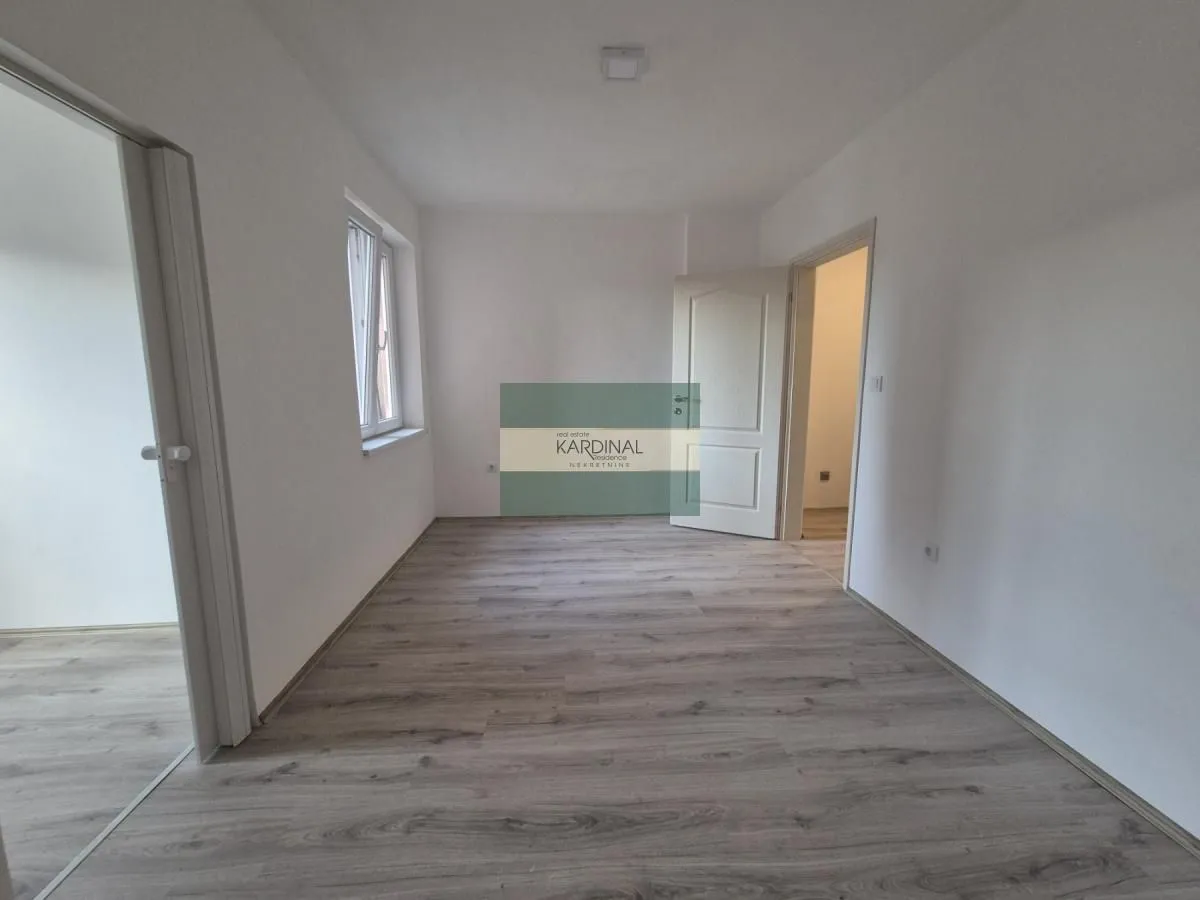 Prodaja, jednosoban stan, 54m², Centar, Jagodina