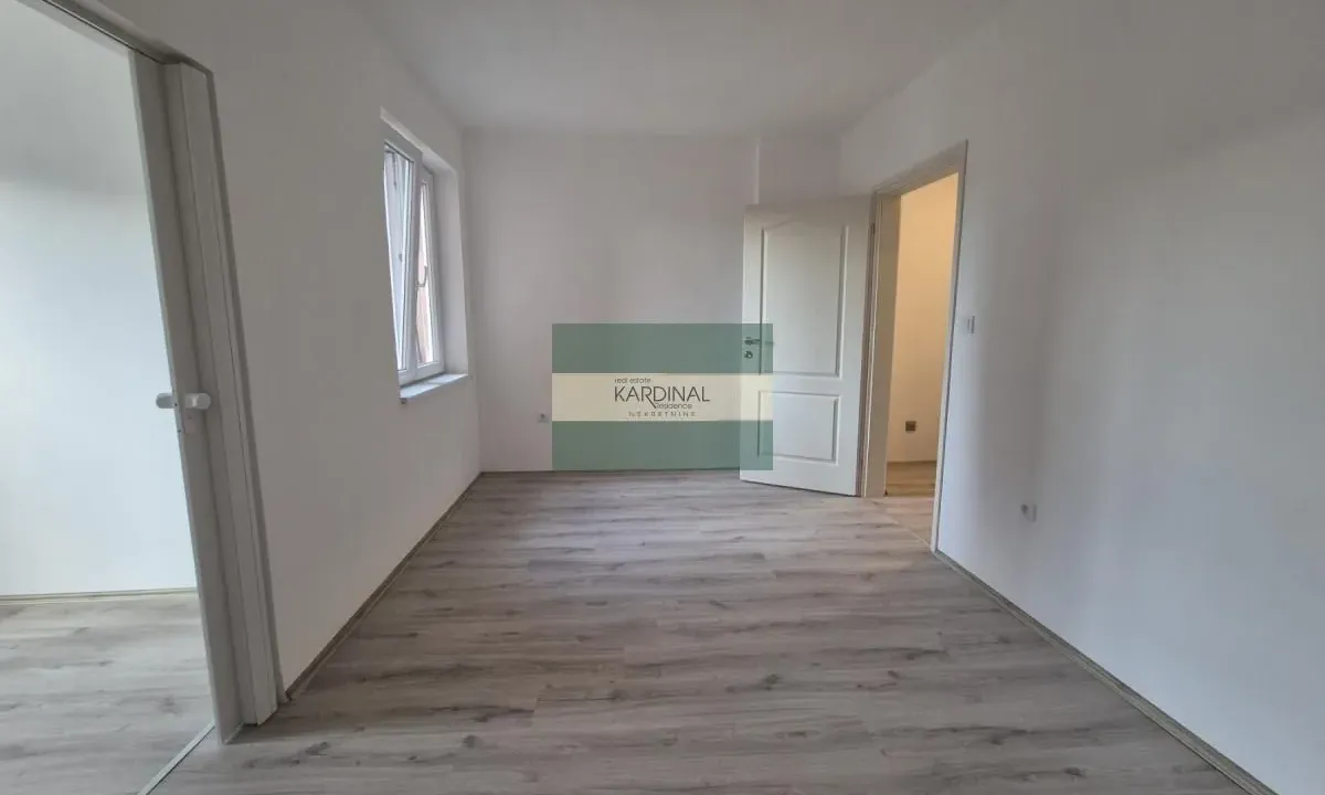 Prodaja, jednosoban stan, 54m², Centar, Jagodina