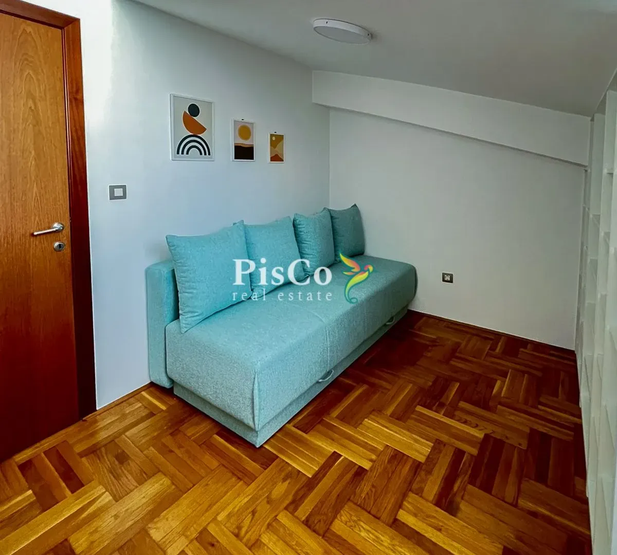 Izdavanje, dvosoban stan, 71m², Stari Aerodrom, Podgorica