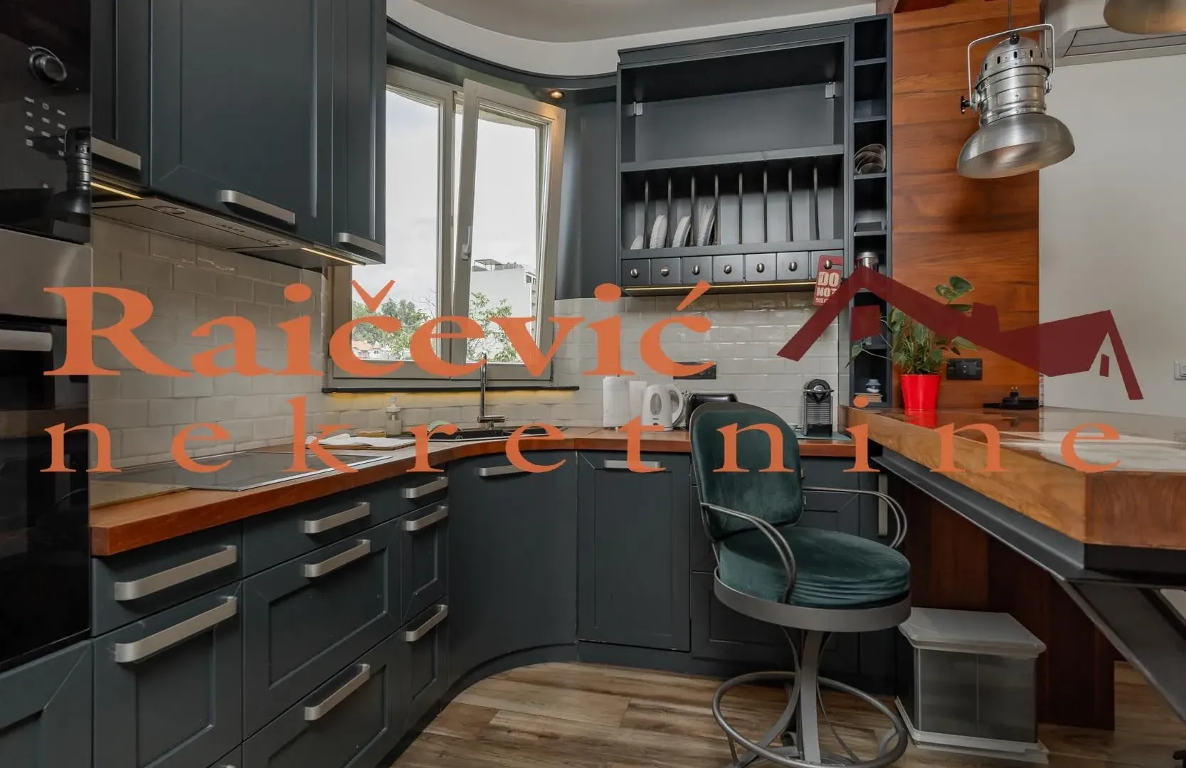 Sale, studio apartment, 85m², Vračar, Šid