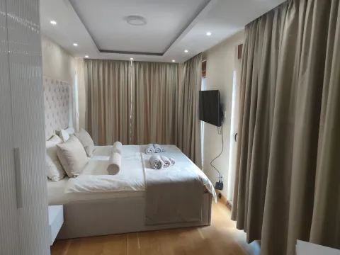 Prodaja, dvosoban stan, 184m², Centar, Loznica - image 10