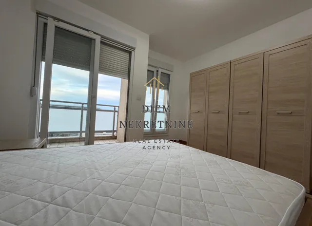 Rent, two bedroom apartment, 68m², City Kvart, Podgorica