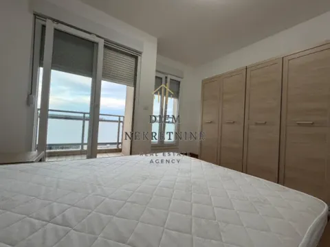 Rent, two bedroom apartment, 68m², City Kvart, Podgorica - image 5