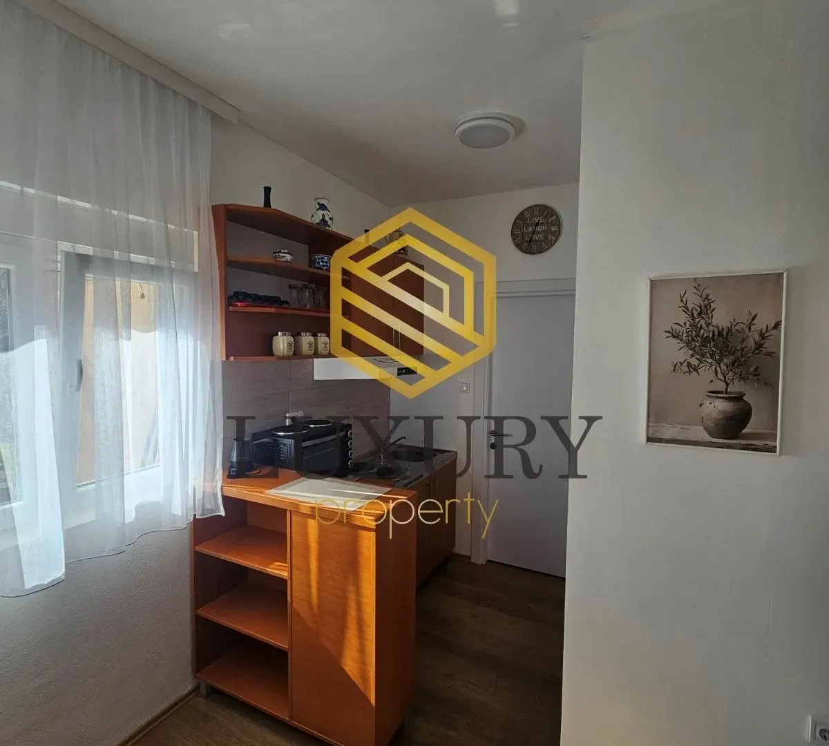 Izdavanje, jednosoban stan, 38m², Zagorič, Podgorica