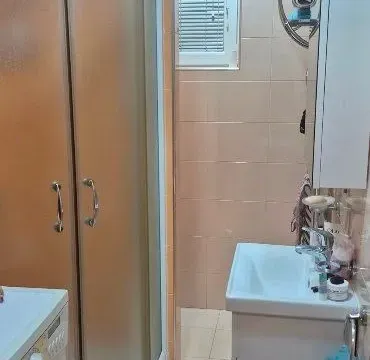 Rent, two bedroom apartment, 32m², Šumice, Beograd - image 8