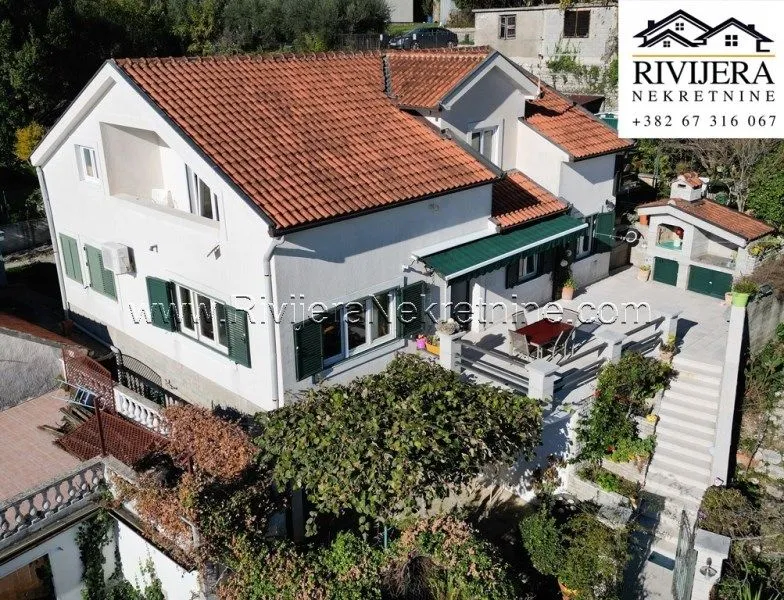 Sale, house, 296m², Centar, Herceg Novi