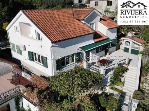 Sale, house, 296m², Centar, Herceg Novi