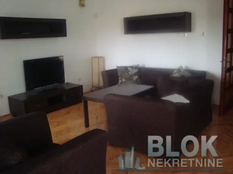 Izdavanje, kuća, 200m², Gorica C, Podgorica - image 7