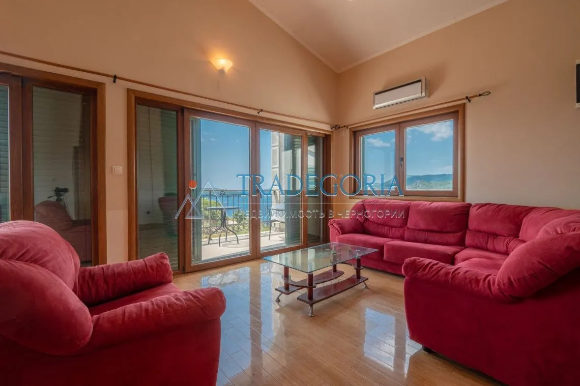Prodaja, kuća, 453m², Pržno, Budva