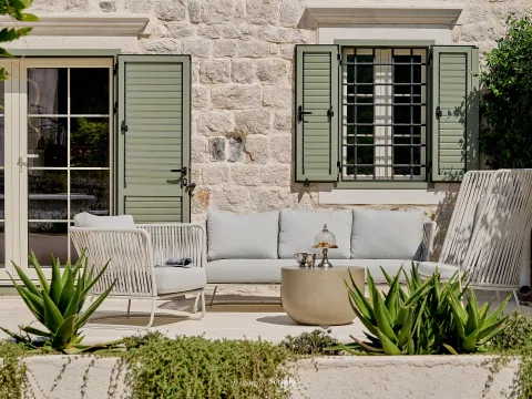 Rent, house, 200m², Dobrota, Kotor - image 41