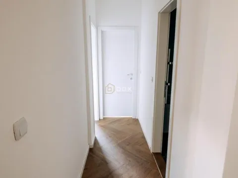 Izdavanje, trosoban stan, 168m², Pantelej, Niš - image 10