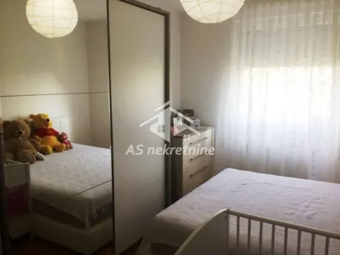 Rent, three bedroom apartment, 72m², Savski Venac, Beograd - image 7