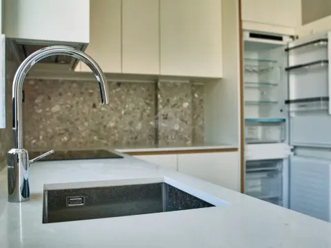 Sale, two bedroom apartment, 102m², Tivat, Crna Gora - image 18