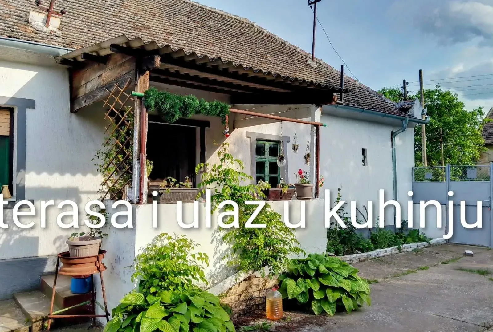 Sale, house, 112m², Sečanj, Srbija