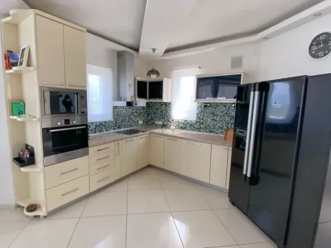 Prodaja, kuća, 525m², Radovići, Tivat - image 21