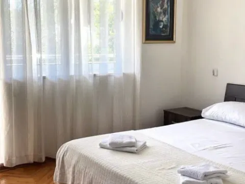 Izdavanje, jednosoban stan, 60m², Igalo, Herceg Novi - image 9