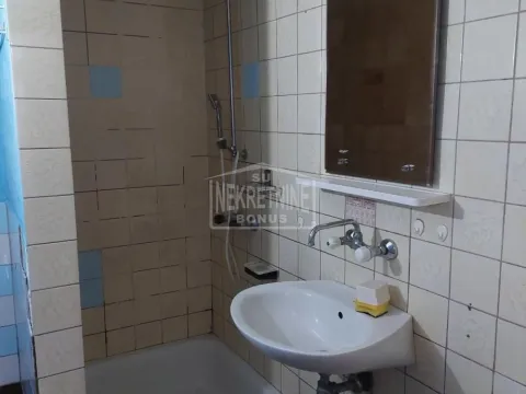 Prodaja, kuća, 71m², Novo Selo, Subotica - image 8