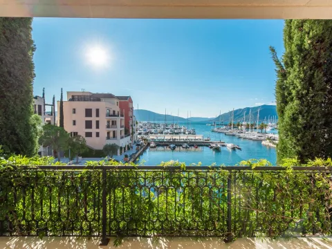 Prodaja, dvosoban stan, 152m², Porto Montenegro, Tivat - image 2