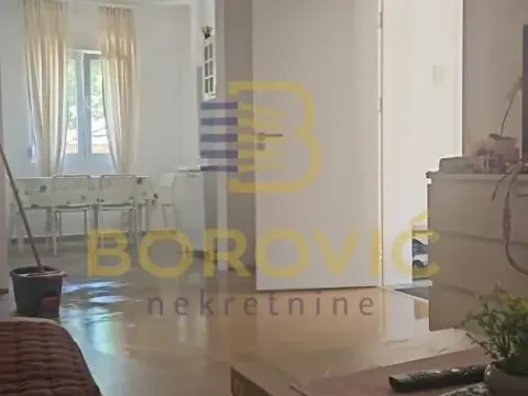 Rent, four bedroom apartment, 100m², Trošarina, Voždovac Sve Podlokacije - image 2