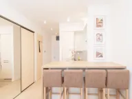 Izdavanje, jednosoban stan, 40m², Kalimanj, Tivat - image 2