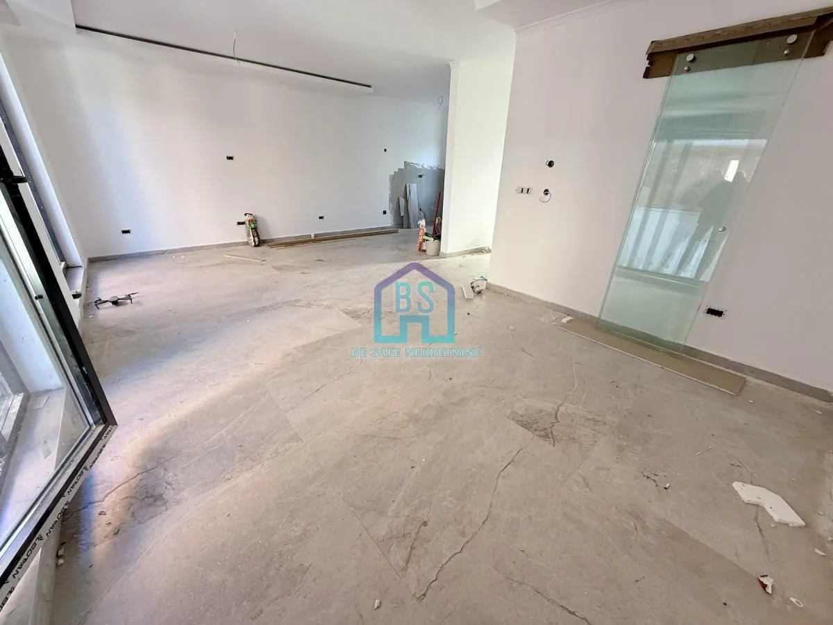 Prodaja, stan, 108m², Vidovdansko naselje, Novi Sad Sve Podlokacije