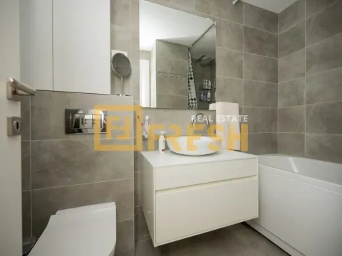 Izdavanje, trosoban stan, 102m², Centar, Podgorica - image 23