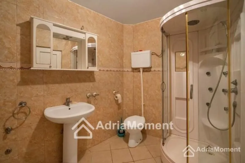 Sale, house, 250m², Kotor, Crna Gora
