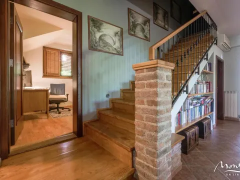 Sale, house, 305m², Orahovac, Kotor - image 36