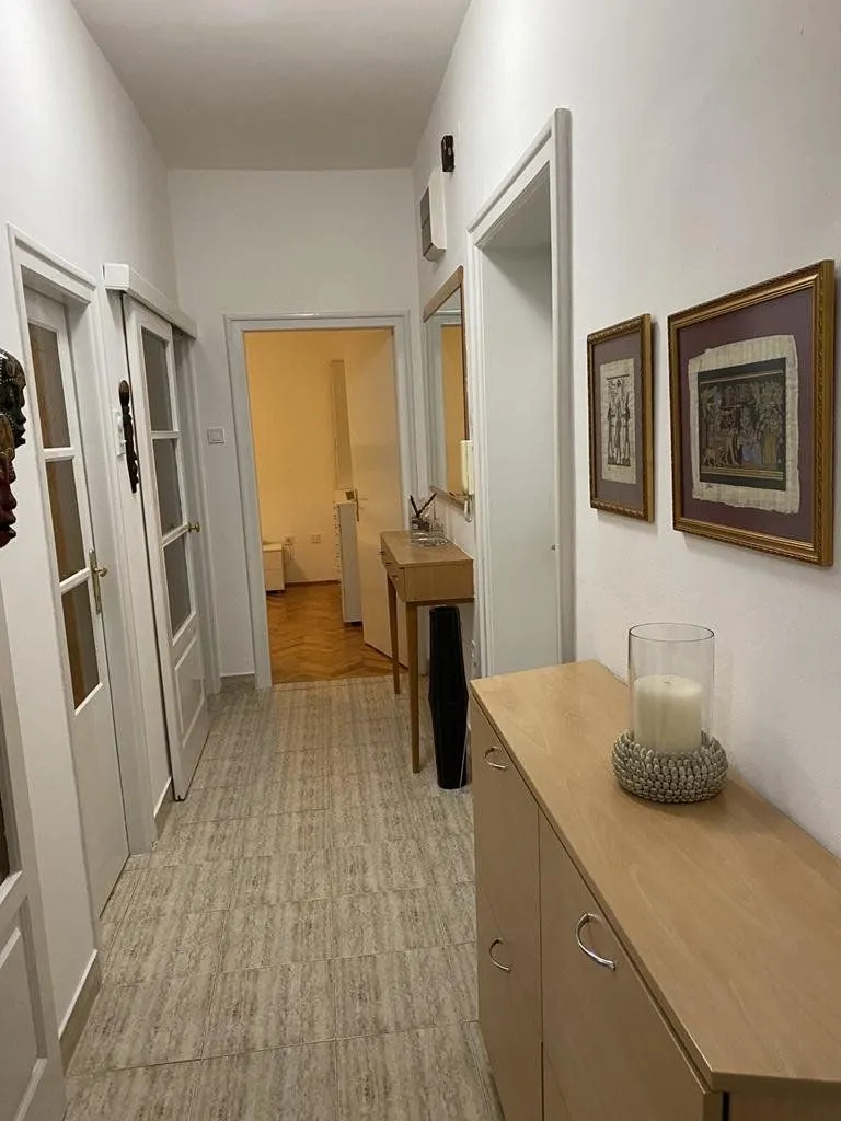 Rent, one bedroom apartment, 55m², Centar, Podgorica