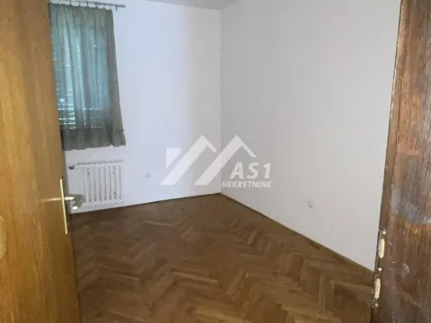 Izdavanje, četvorosoban stan, 100m², Novi Sad Sve Podlokacije, Novi Sad - image 5