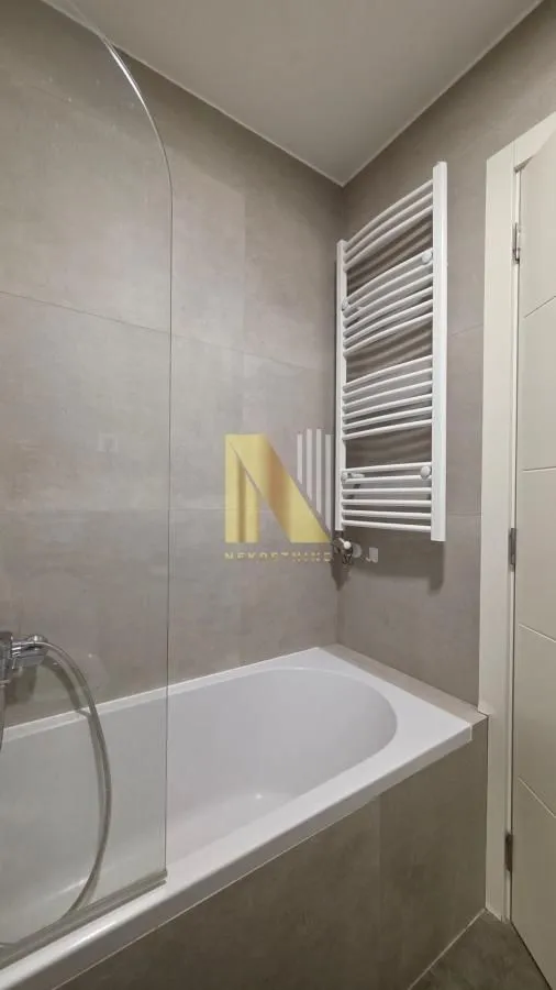 Izdavanje, dvosoban stan, 42m², Socijalno, Novi Sad Sve Podlokacije
