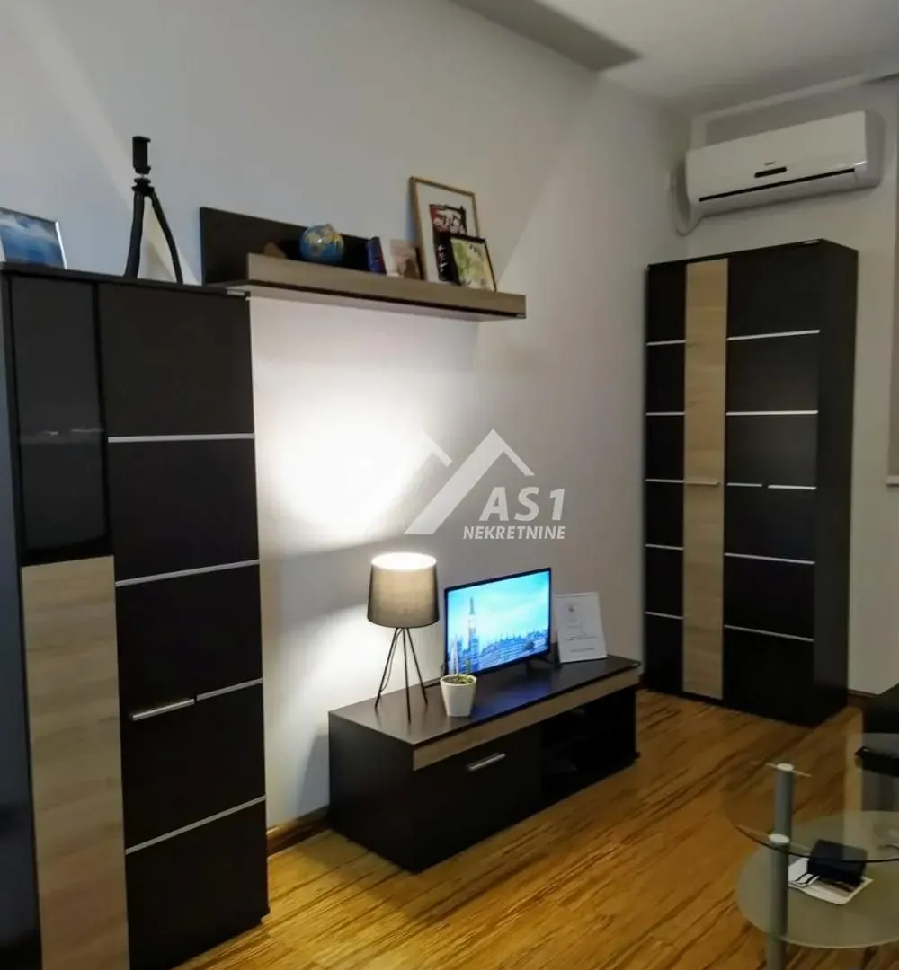 Rent, apartment, 28m², Adamovićevo Naselje, Novi Sad Sve Podlokacije